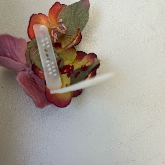 Like new Adult medium ballet costume and barette - Picture 8 of 16